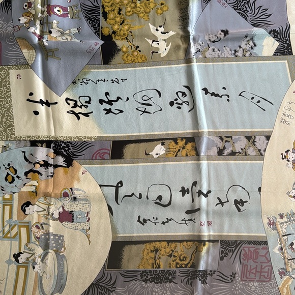 Large Japanese Pictorial Silk Scarf - Picture 12 of 17